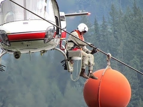 Extreme Jobs – High Voltage Power Line Inspection