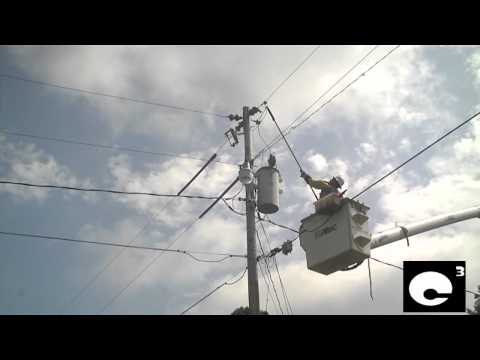 VIDEO: Let’s Talk About Power Lines – Reclosers vs Fused Cutouts (Expulsion fuses)